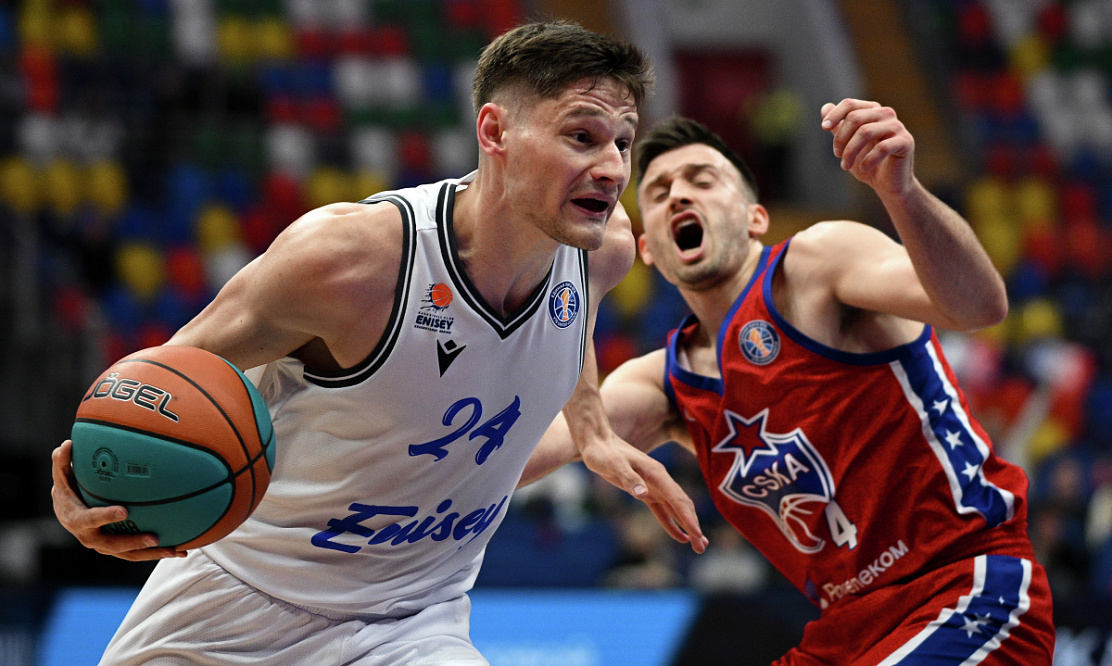 Лидер против разогнавшихся сибиряков: смотрим важную игру Единой лиги УНИКС – «Енисей» на канале «МАТЧ!»