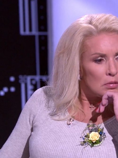 Достарға қызмет етті