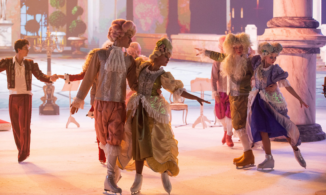 Привет, бонжур, хеллоу! Петербург увидит новогоднюю премьеру  ледового шоу «Бременские музыканты на льду»