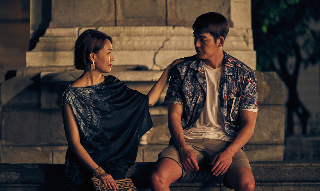 «Вспомнить все», «Кто я», «Мастер», «День курка»: посвятим воскресенье боевикам про айти-технологии на канале «Остросюжетное»