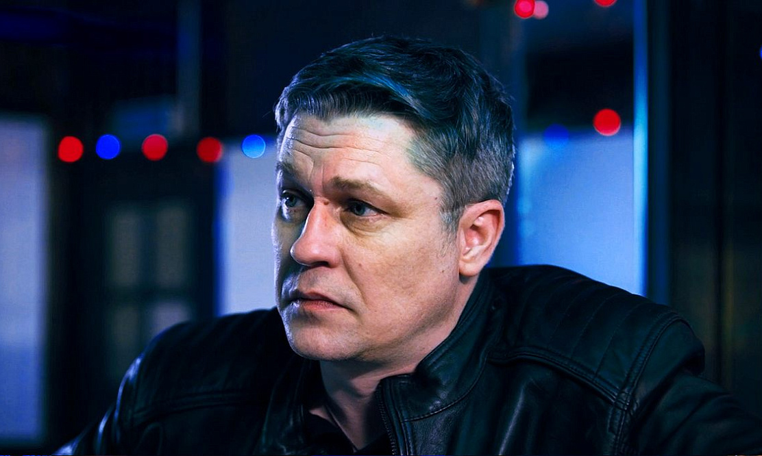 На Пятом канале стартует новый, третий сезон популярного сериала «Условный мент» с Денисом Рожковым