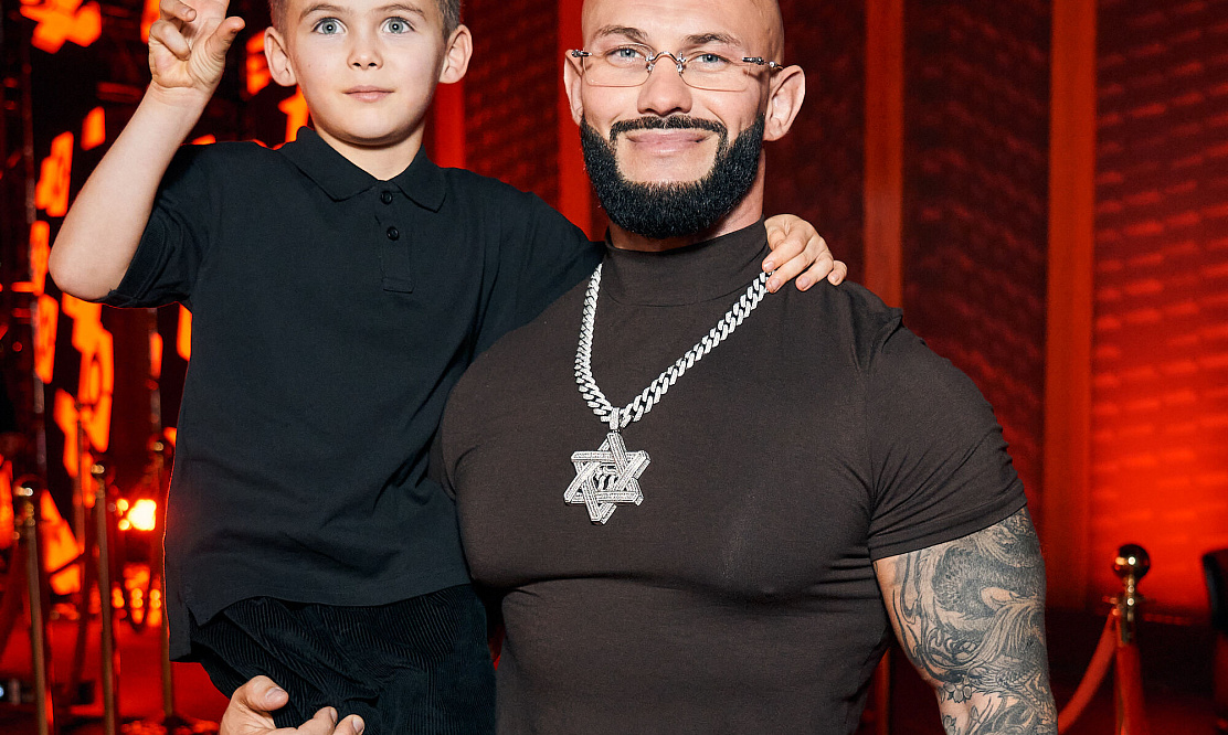 Самый веселый рэпер России: новый выпуск Comedy Club посвятят Джигану