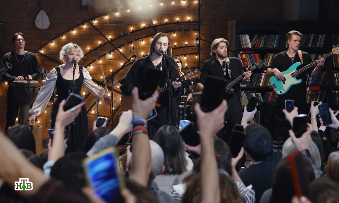 Инди и фольклор: группа «Рубеж Веков» побывает в гостях на «Квартирнике НТВ у Маргулиса»