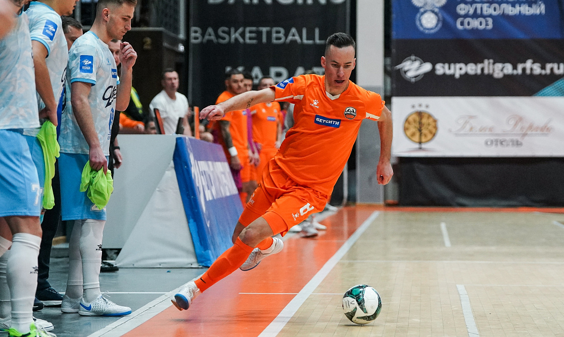 КПРФ – «Синара», «Ухта» – «Кристалл», «Норникель» – «Факел», «Газпром-Югра» – «Торпедо»: смотрим 1/4 мини-футбольного Кубка России на каналах «Мяч» и «ТВ Спорт»