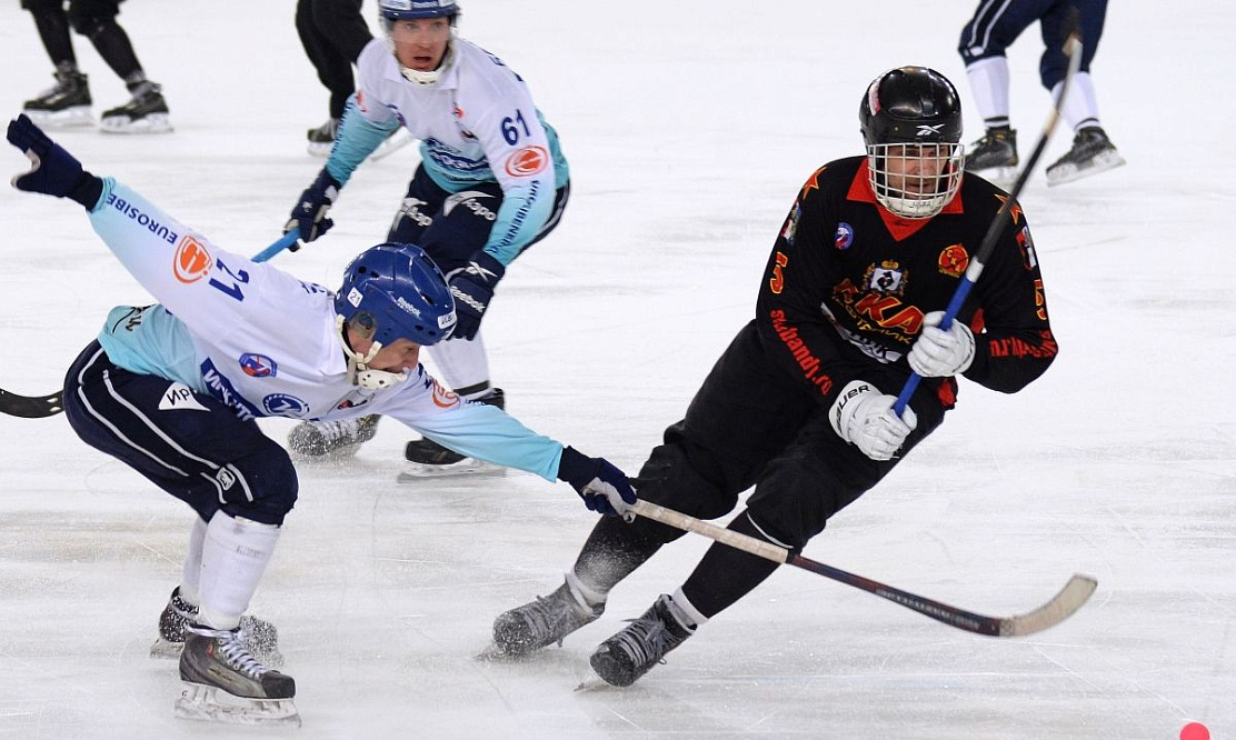 Супербитва «Динамо» – «СКА-Нефтяник», бой грандов «Водник» – «Енисей», «Кузбасс» примет «Родину»: чемпионат России по хоккею с мячом на каналах «Триколор Спорт», «ТВ Спорт» и «Хоккей ТВ»