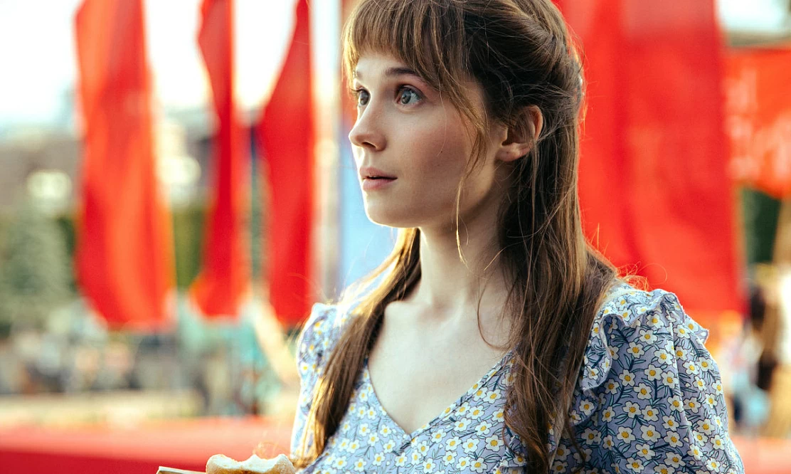 История одной семьи: сериал «Время Счастливых» с Тихоном Жизневским и Ольгой Лерман выйдет уже в марте