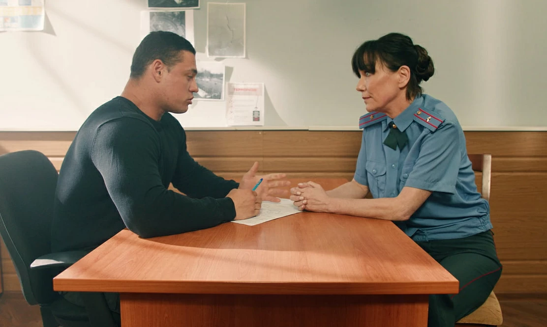 Аварийная посадка длиной в 13 лет: актриса Екатерина Семенова – о любви и тайнах в мелодраме «Варвара не летает»