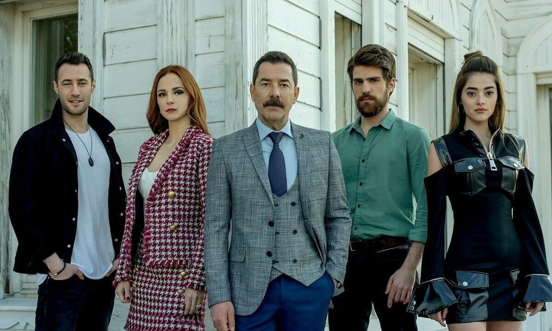 Среди лжи и обмана: телеканал «Суббота!» покажет сериал «Жестокий Стамбул»