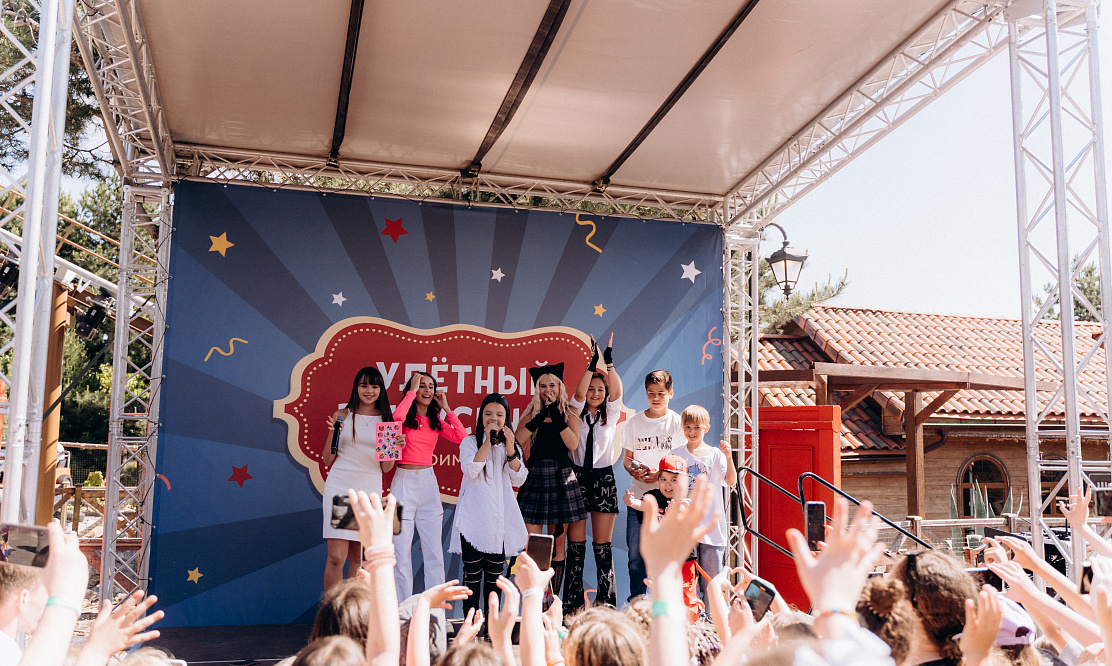 Продлеваем отдых: CTC Kids покажет премьеру сериала «Блогеры на каникулах»