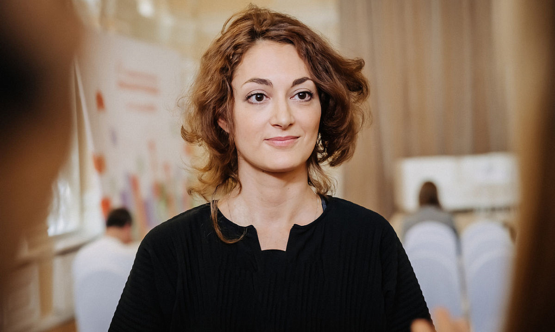 «Захватывающая и очень личная история»: режиссер Мария Рейзен о фильме «Самозванцы» и работе со звездами