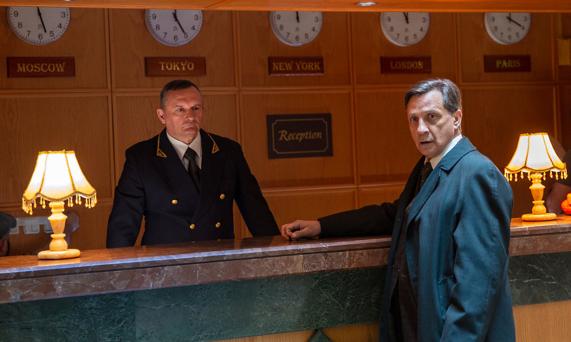 РЕН ТВ объявил дату телепремьеры шпионского детектива «Разящий луч» со звездой «Первого отдела» Иваном Колесниковым
