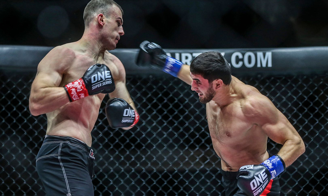 Чемпионский бой Исаев – Эльсави, Тулаев против Фарука, Саруханян сразится с Белковой: турнир по тайскому боксу «Кубок дружбы» на канале «МАТЧ!»