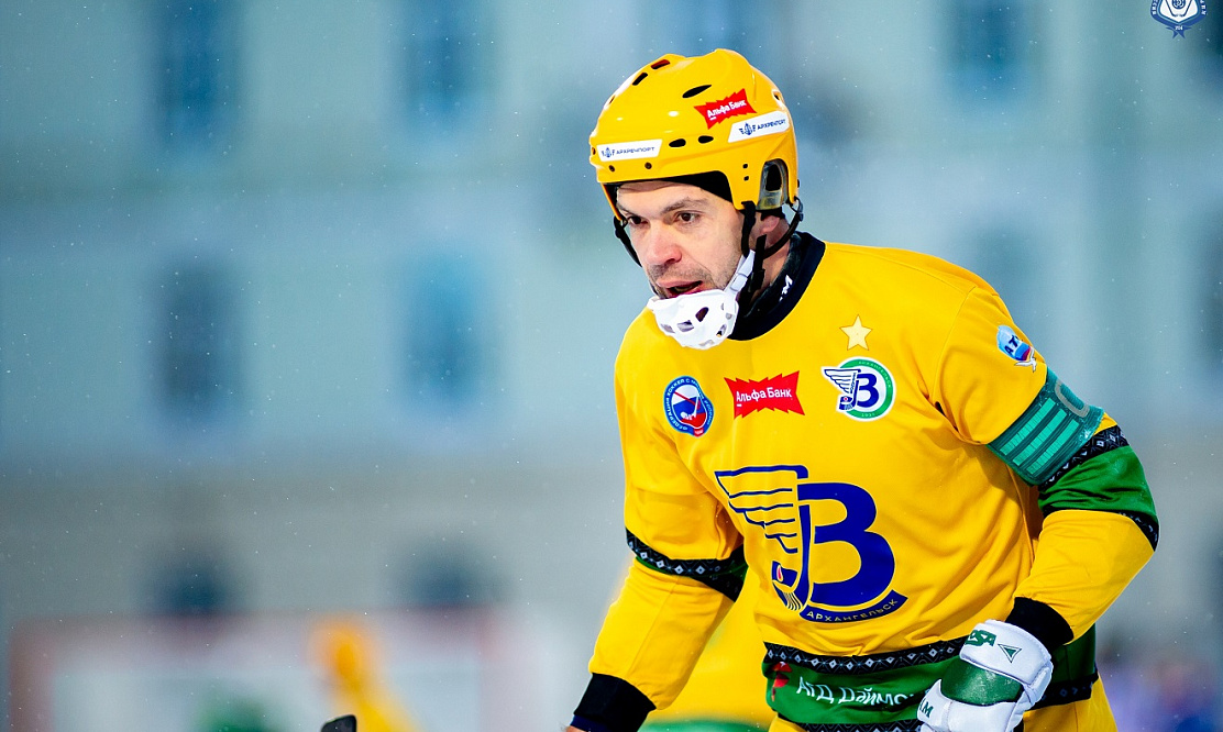 Супербитва «Водник» – «Динамо», «СКА-Нефтяник» укрепляется, «Кузбасс» в Казани: чемпионат России по хоккею с мячом на каналах «Триколор Спорт», «ТВ Спорт» и «Хоккей ТВ»