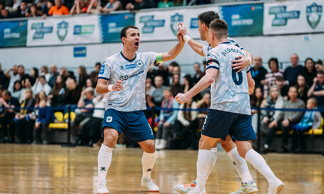 Полностью сибирские выходные: игры 14-го тура футзальной суперлиги на каналах «Мяч», «ТВ Спорт» и «Триколор Спорт»