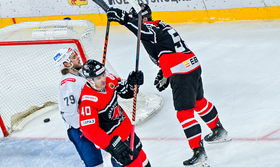 Ледовые страсти на просторах России: игры Всероссийской хоккейной лиги на «Хоккей ТВ» и «Триколор Спорт»