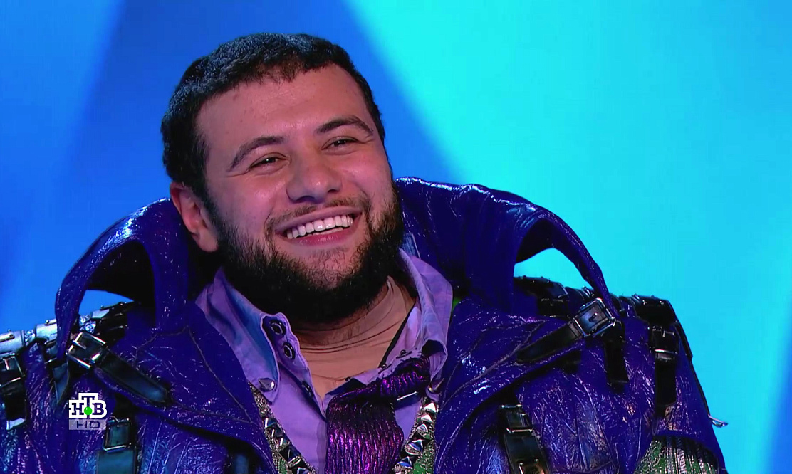 Шоу «Маска» на НТВ покинул рэпер Наваи в костюме Джокера