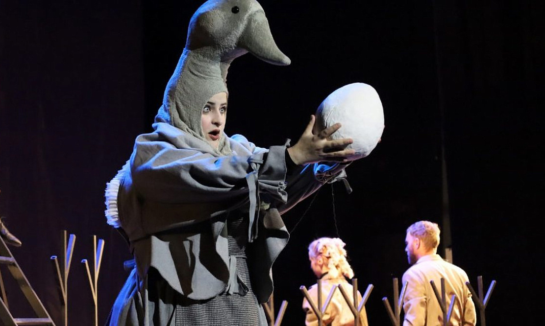 В Назрани прошли съемки телеверсии спектакля из коллекции «Золотого фонда театральных постановок России»