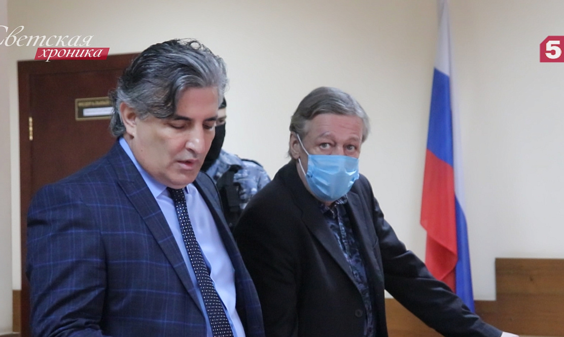 Звезды становятся ближе: смотрите новый выпуск программы «Светская хроника» на Пятом канале