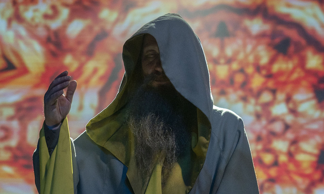 В Сети выходит сериал «Сергий против нечисти. Зов предков» с Романом Маякиным и Лукерьей Ильяшенко