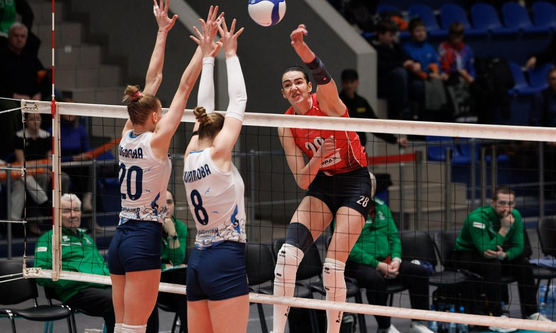 Шок «Уралочки», мощь «Динамо-Ак Барс», воля «Локо», успех «Динамо»: смотрим ответные матчи 1/4 женской суперлиги на канале «Волейбол»