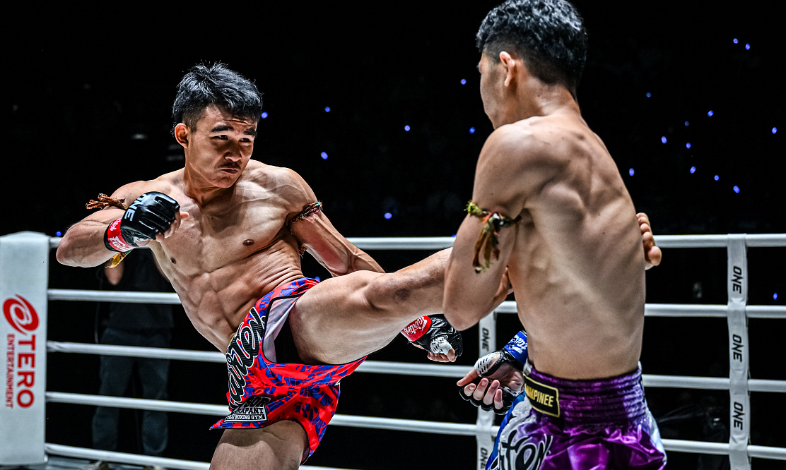 Вторая попытка Ооржака и Сатиева, Ворапон против Лобо: новый пятничный турнир ONE в Таиланде на канале «МАТЧ!»