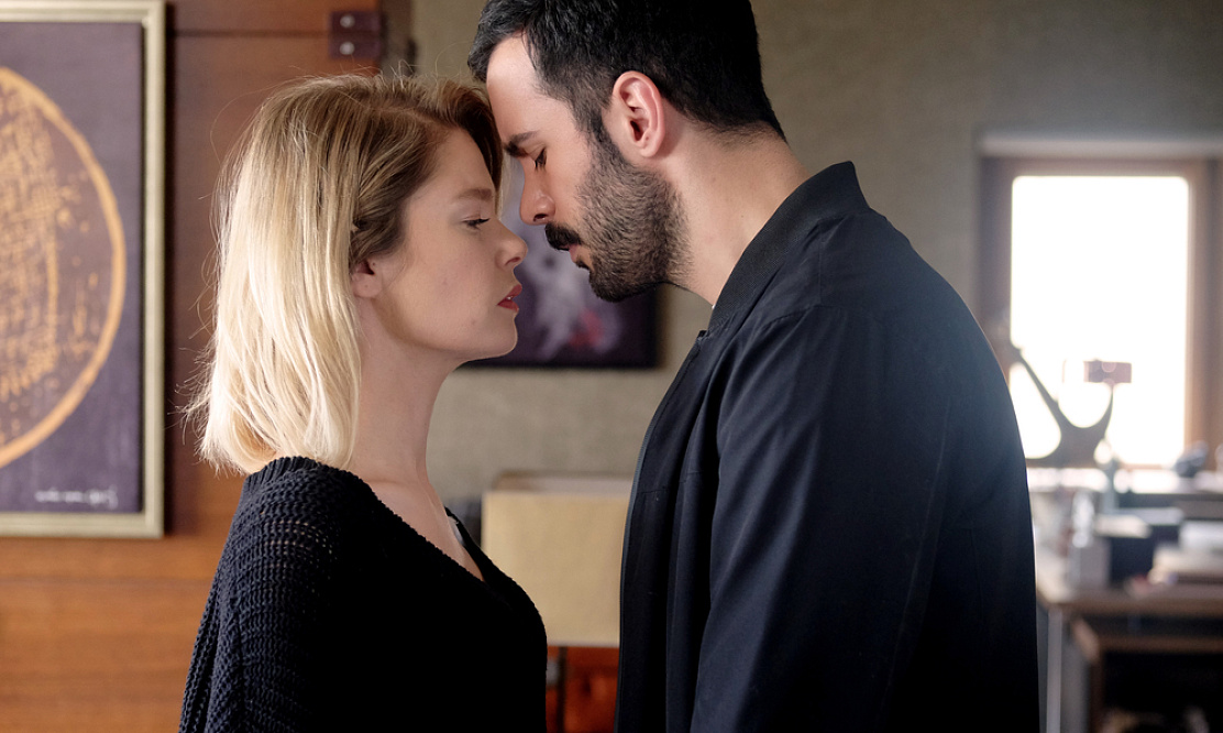 Большой финал: смотрите заключительные серии турецкого сериала «Ворон»