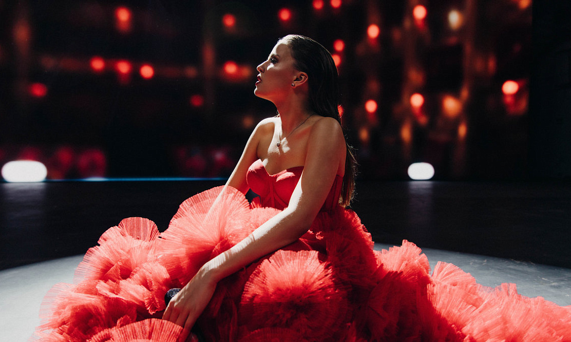 Содержание 1–3 серий: Первый канал начинает дебютный показ музыкального драмеди «Ландыши»