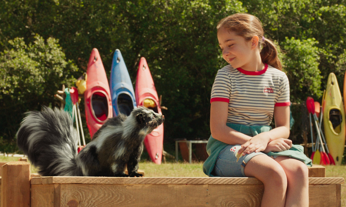 «Зеленый продакшен» и съемки в реальном детском лагере: интересные факты о семейной комедии «Пушистые каникулы»