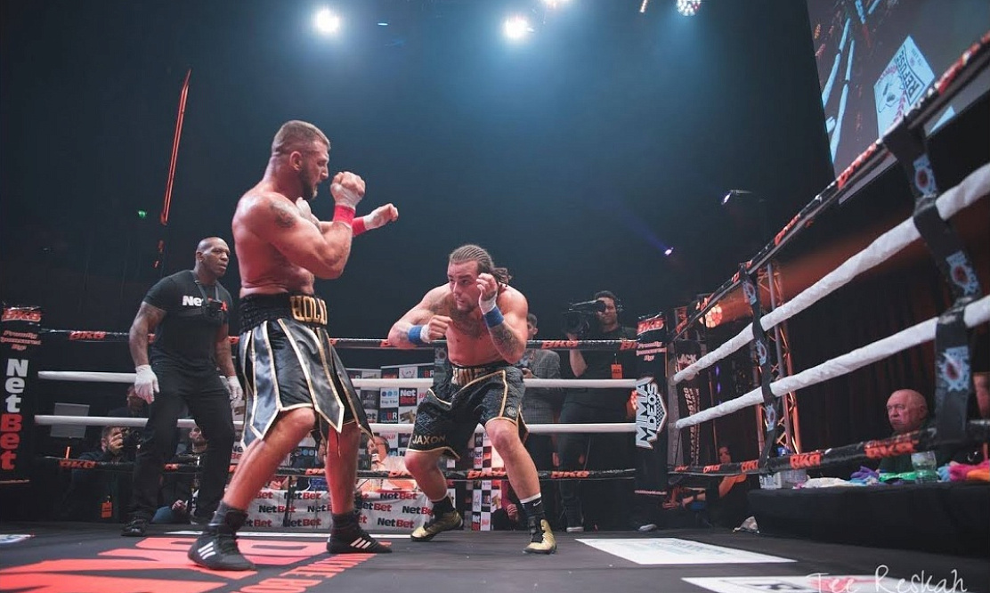 На ринге бывший зэк и Панда: смотрим турнир Bare Knuckle FC на голых кулаках на «МАТЧ! Боец» и «МАТЧ! Планета»