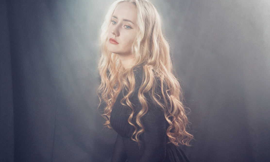 До самых уголков души: когда и где пройдет большой сольник  «Элли на маковом поле» в Санкт-Петербурге