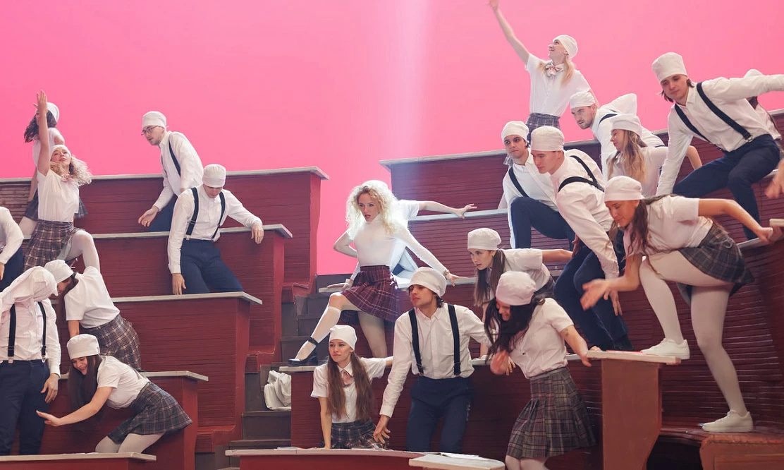 Первый канал назвал дату выхода сериала Жоры Крыжовникова «Москва слезам не верит. Все только начинается»