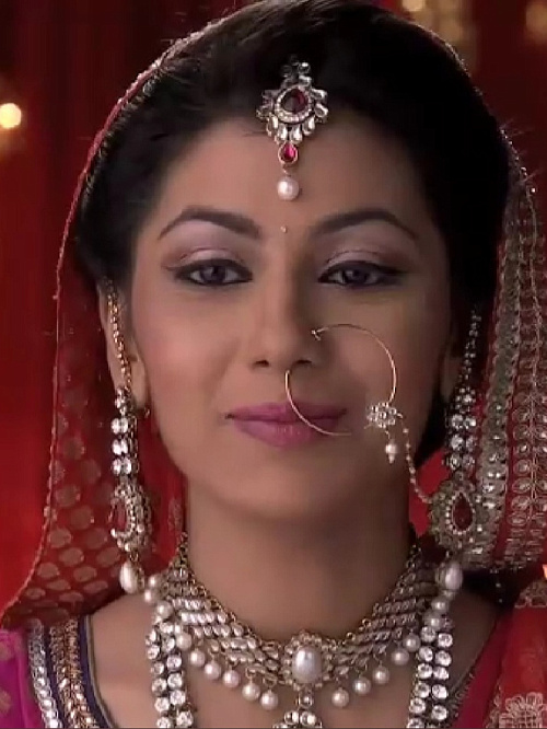 Ол порно чатта бетін жарықтандырды.