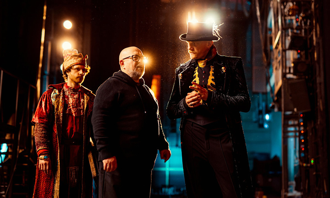 Светлана Ходченкова – не «устрашняется»! Режиссер фильма «Яга на вашу голову» Александр Войтинский – о съемках сказки и актерской свободе 