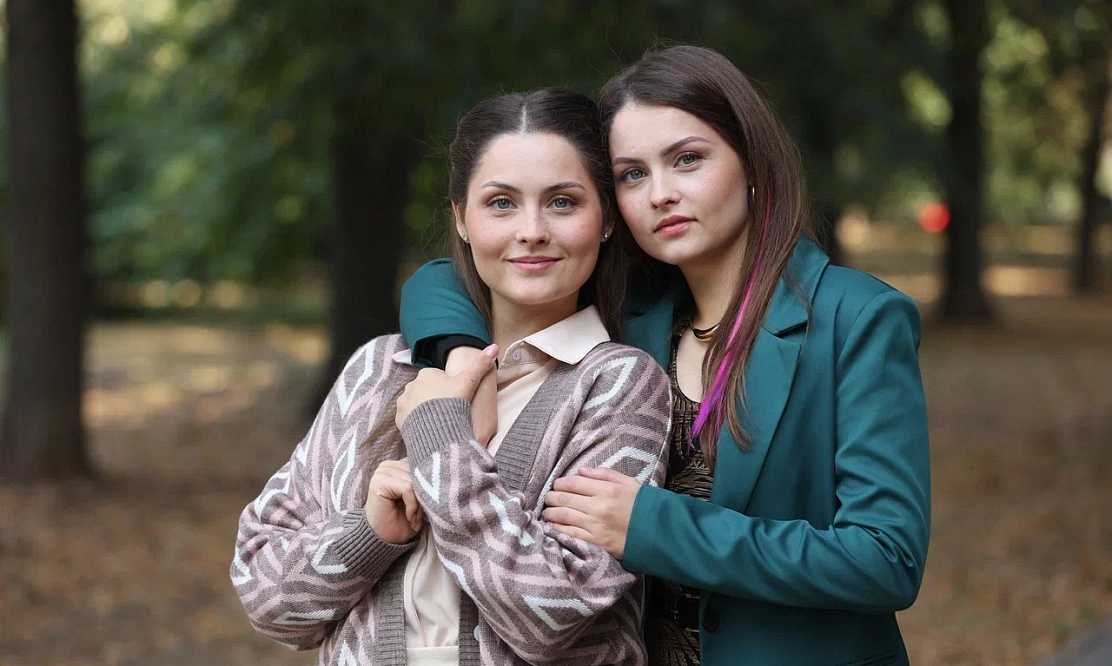 С приветом из Фетхие: «Россия 1» запускает в эфир новый сериал «Сестры» с русскими и турецкими актерами