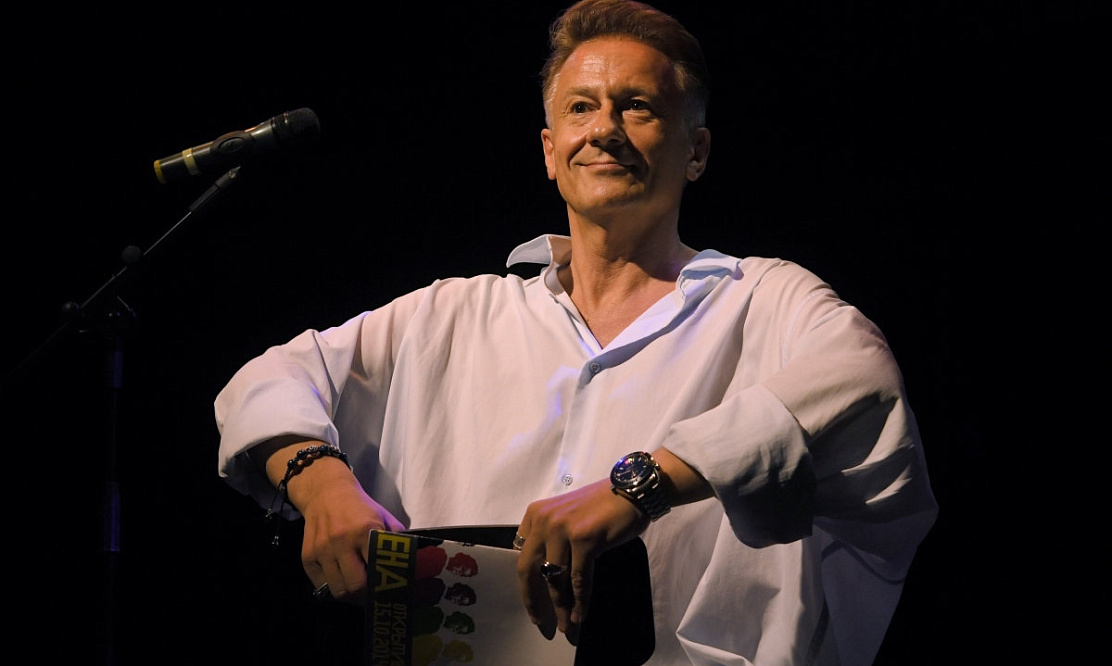 Первый канал поздравляет Олега Меньшикова с 65-летием: в эфире 8 ноября – «Покровские ворота» и фильм о юбиляре