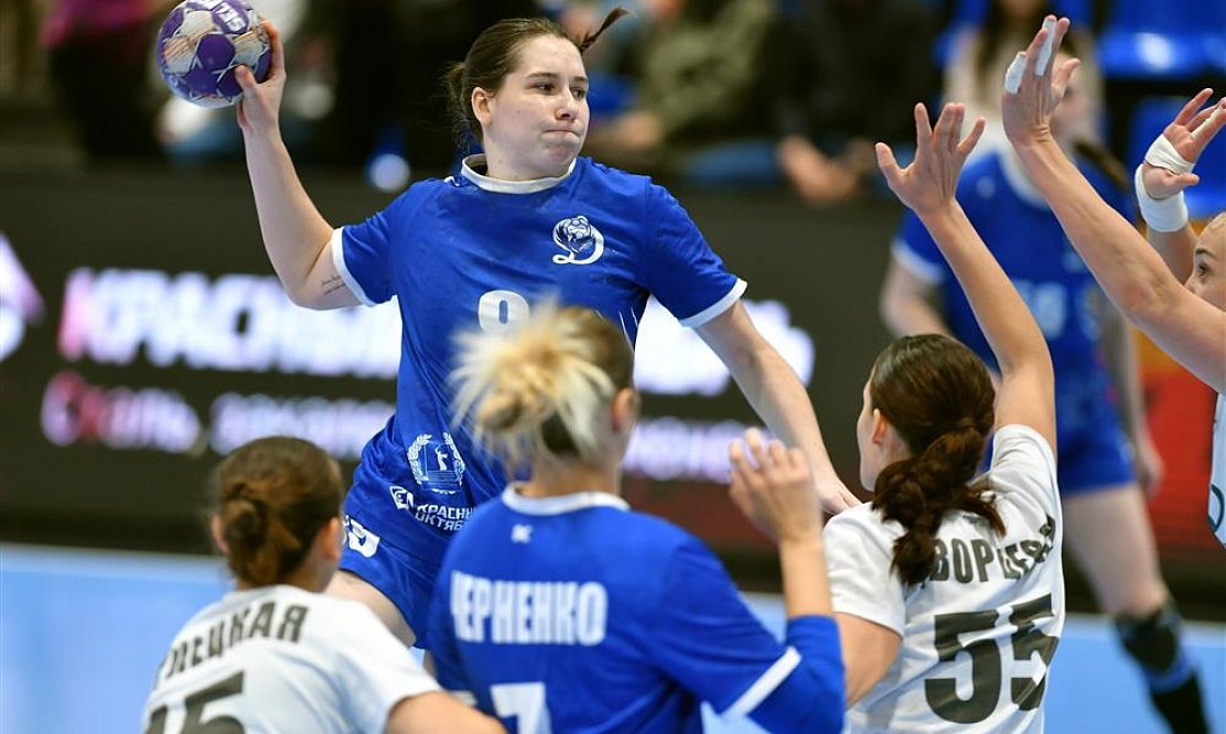 Великий клуб против сильнейшей команды трехлетки: смотрим женский гандбольный матч «Динамо-Синара» – ЦСКА на канале «Мяч»