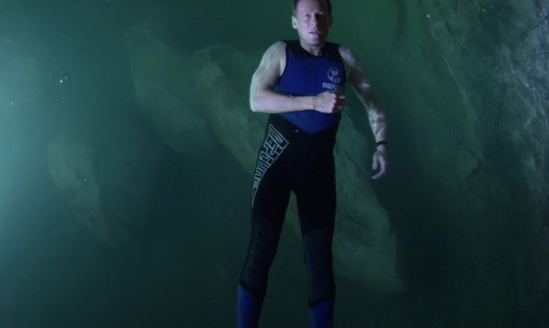 С такой глубины не возвращаются: триллер «Санктум» на канале «Остросюжетное» показывает ловушку гигантской водной пещеры