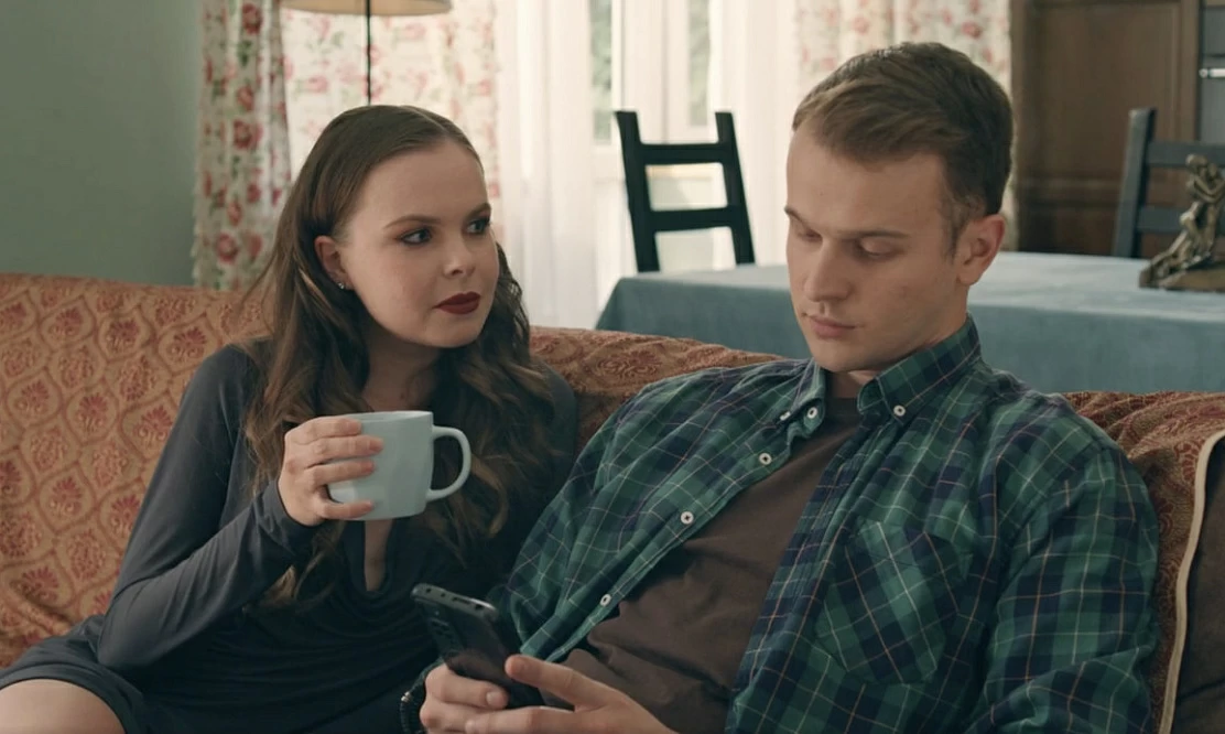 «ТВ Центр» в выходные покажет две премьеры – мелодраму «Его бывшая, его настоящая» и детектив «Изумрудный город»