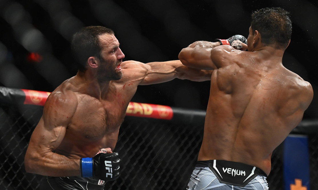 Знаменитые дядьки из UFC без перчаток: смотрим турнир Bare Knuckle FC на голых кулаках на «МАТЧ! Боец»