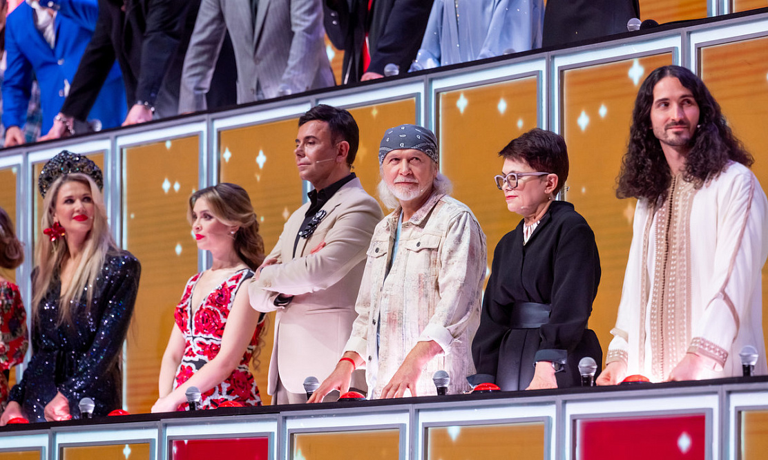 Вокальное шоу «Ну-ка, все вместе! Хором!» объявило кастинг коллективов для участия в третьем сезоне