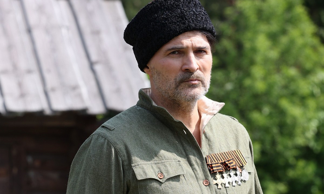 Премьера будет на НТВ: в Подмосковье стартовали съемки военной драмы «Заговоренный» с Александром Дьяченко
