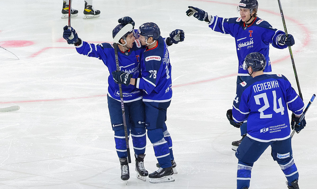 Чемпион против самой забивной команды: Всероссийская хоккейная лига на каналах «Хоккей ТВ» и «Триколор Спорт»