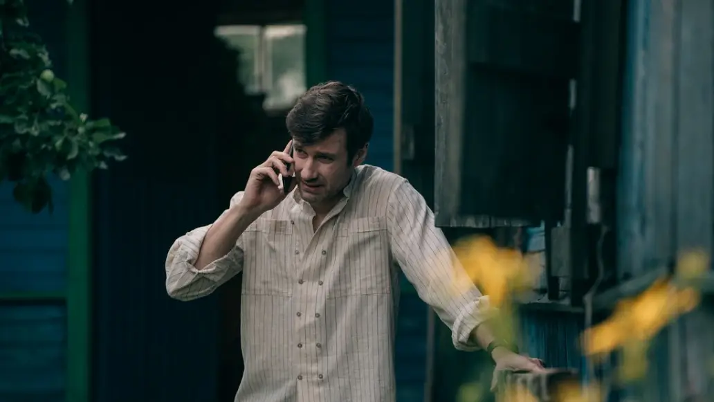 на телеканале «ТВ Центр» выходит новый сериал «Зовите Ермолова!»