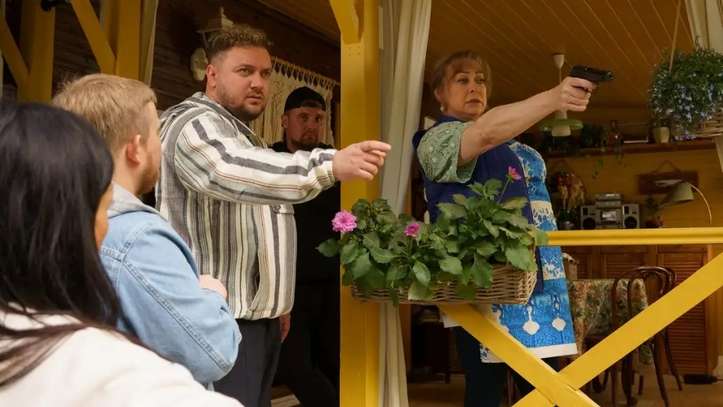 сериал «Праздники», ТНТ