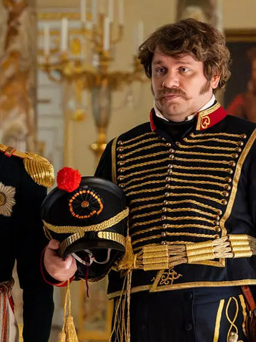 Гарик Харламов охотится за бриллиантом: долгожданное продолжение сериала «Гусар» выходит на ТНТ
