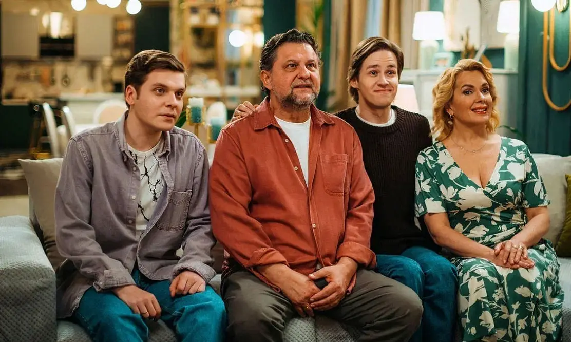 Три поколения Соколовых: телеканал «СОЛНЦЕ» назвал время премьеры сериала «Родители родителей»