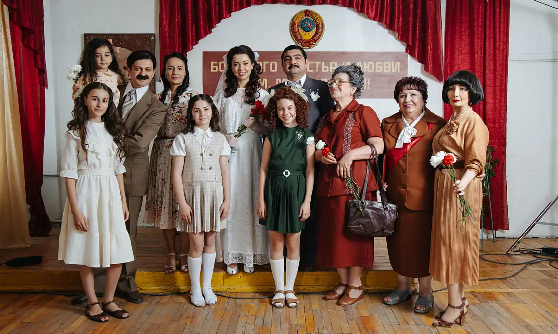 Последнее приключение Манюни, Каринэ и Наринэ: в кино выходит комедия «Манюня: День рождения Ба» о взрослеющих лучших подружках